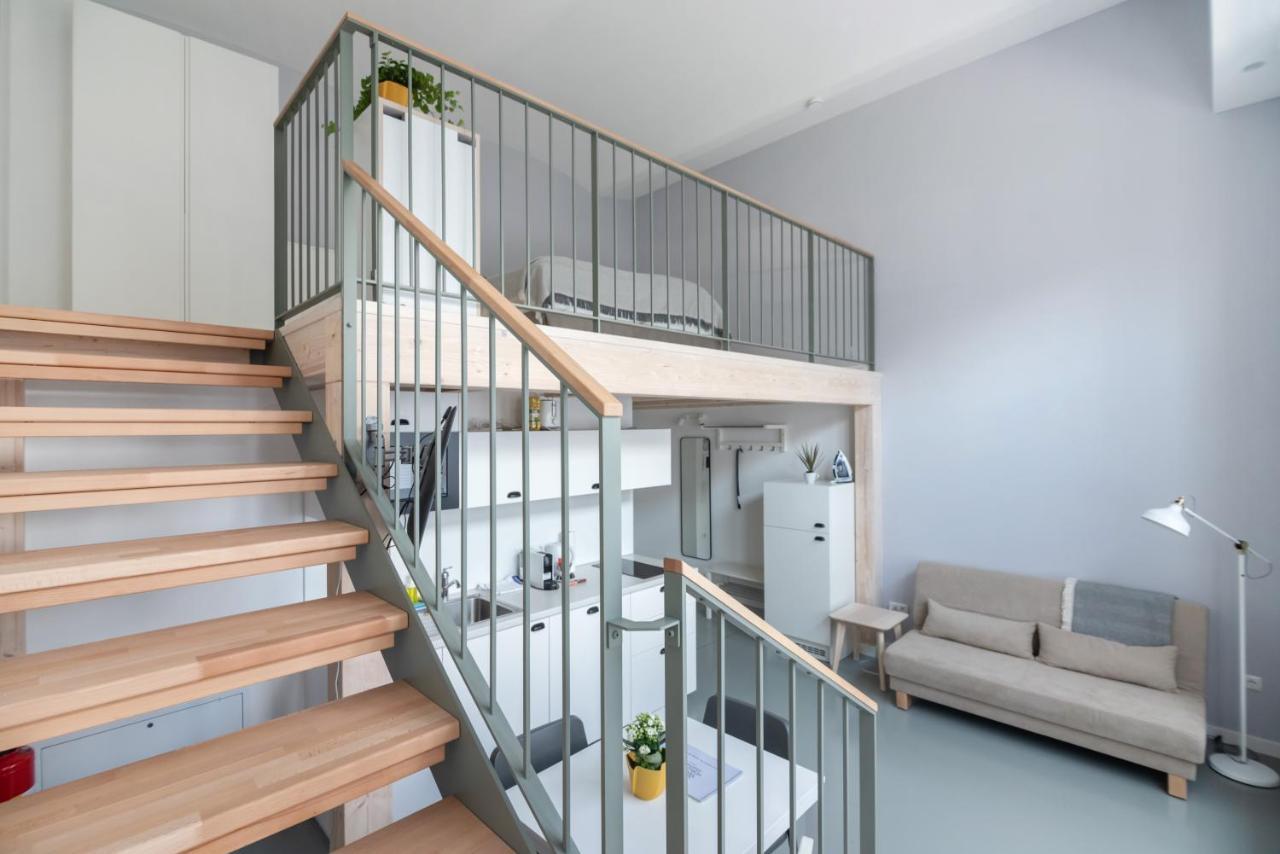 Studio - Split Level